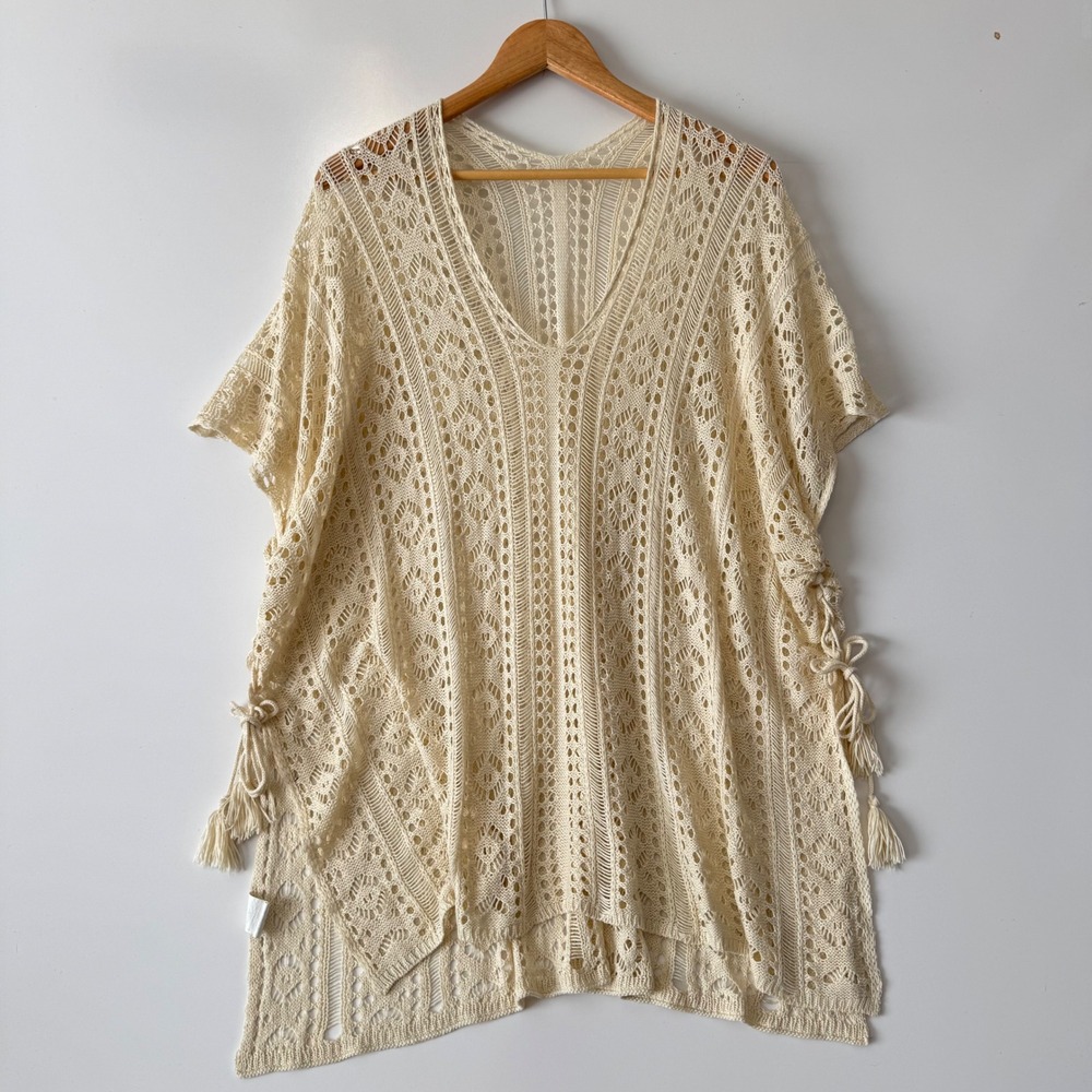 Women’s Crochet V-Neck Swim Coverup in Cream